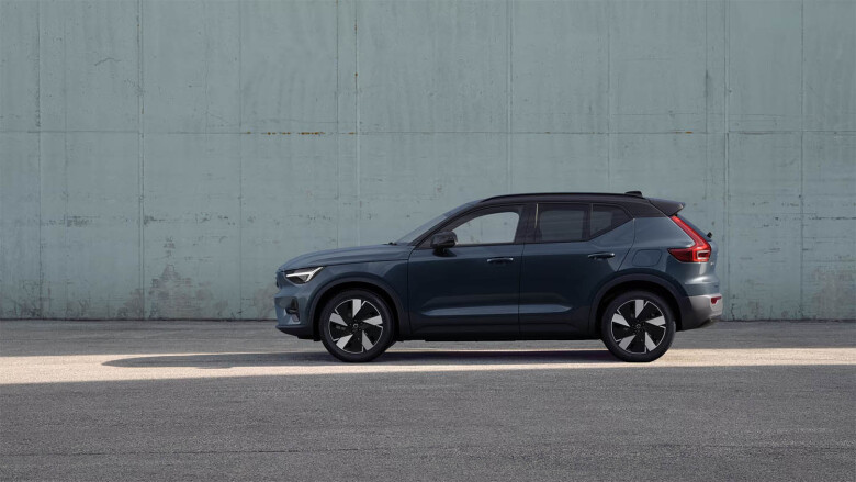 Volvo EX40 300kW Twin Motor Plus Pro 82kWh 5dr AWD Auto Electric Estate